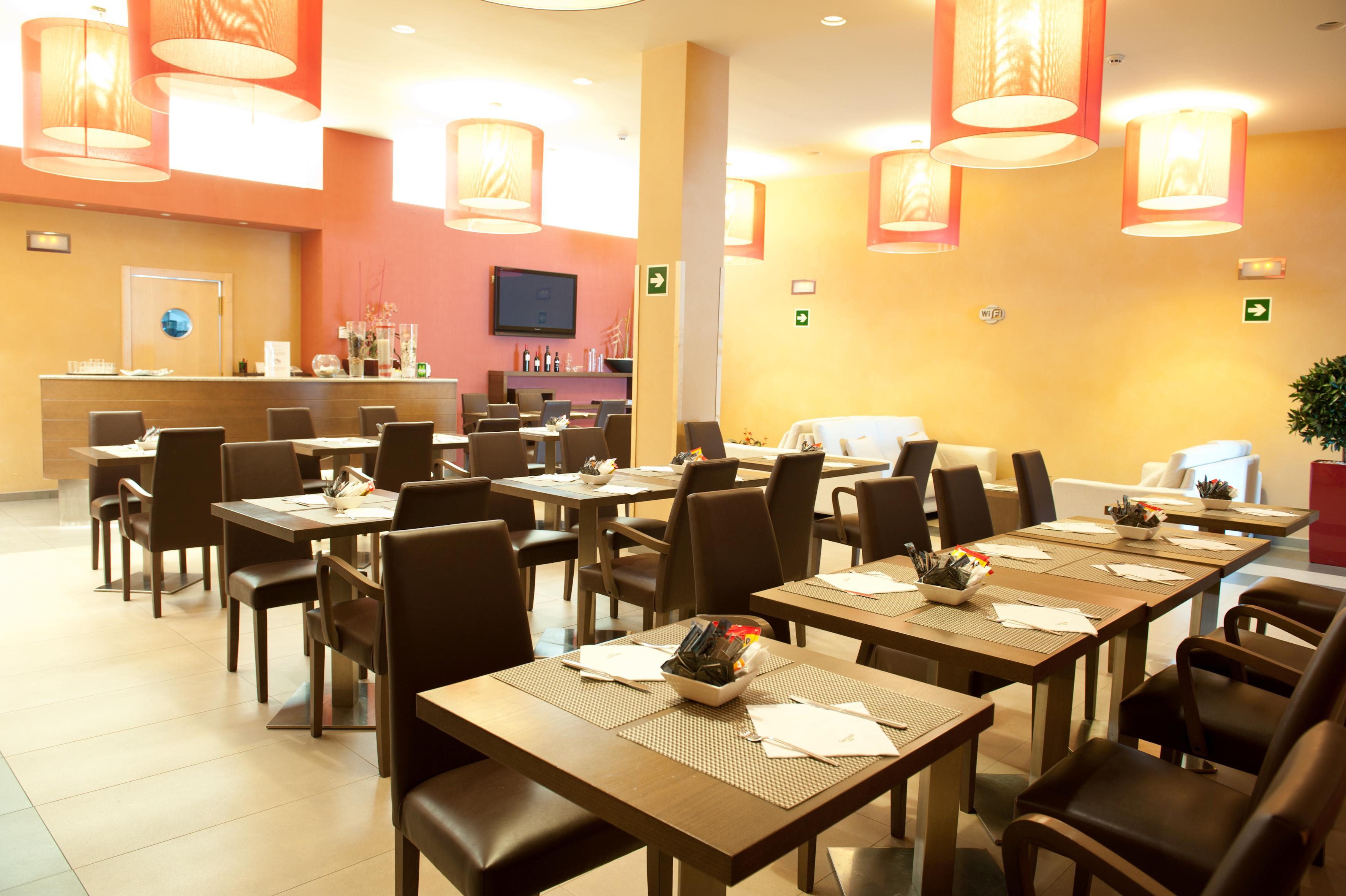 Hotel Sercotel Portales Logrono Bagian luar foto