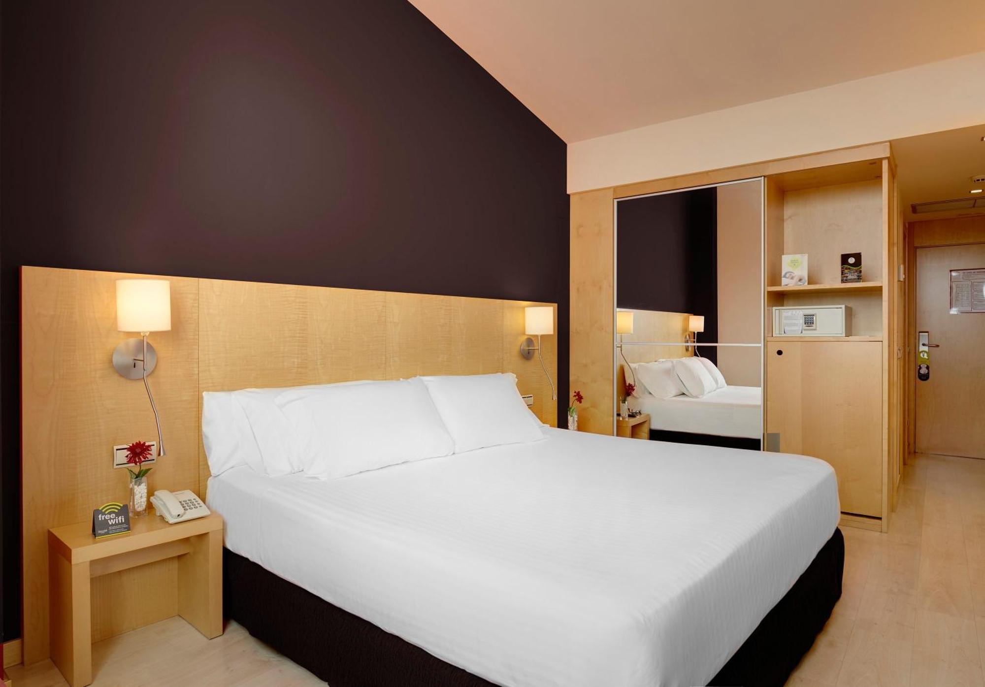 Hotel Sercotel Portales Logrono Bagian luar foto
